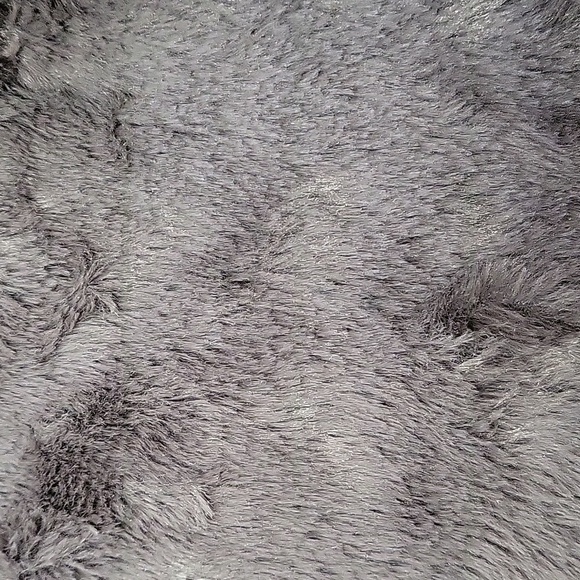 Willow & Root Gray Faux Fur Jacket - Size S - Picture 10 of 11